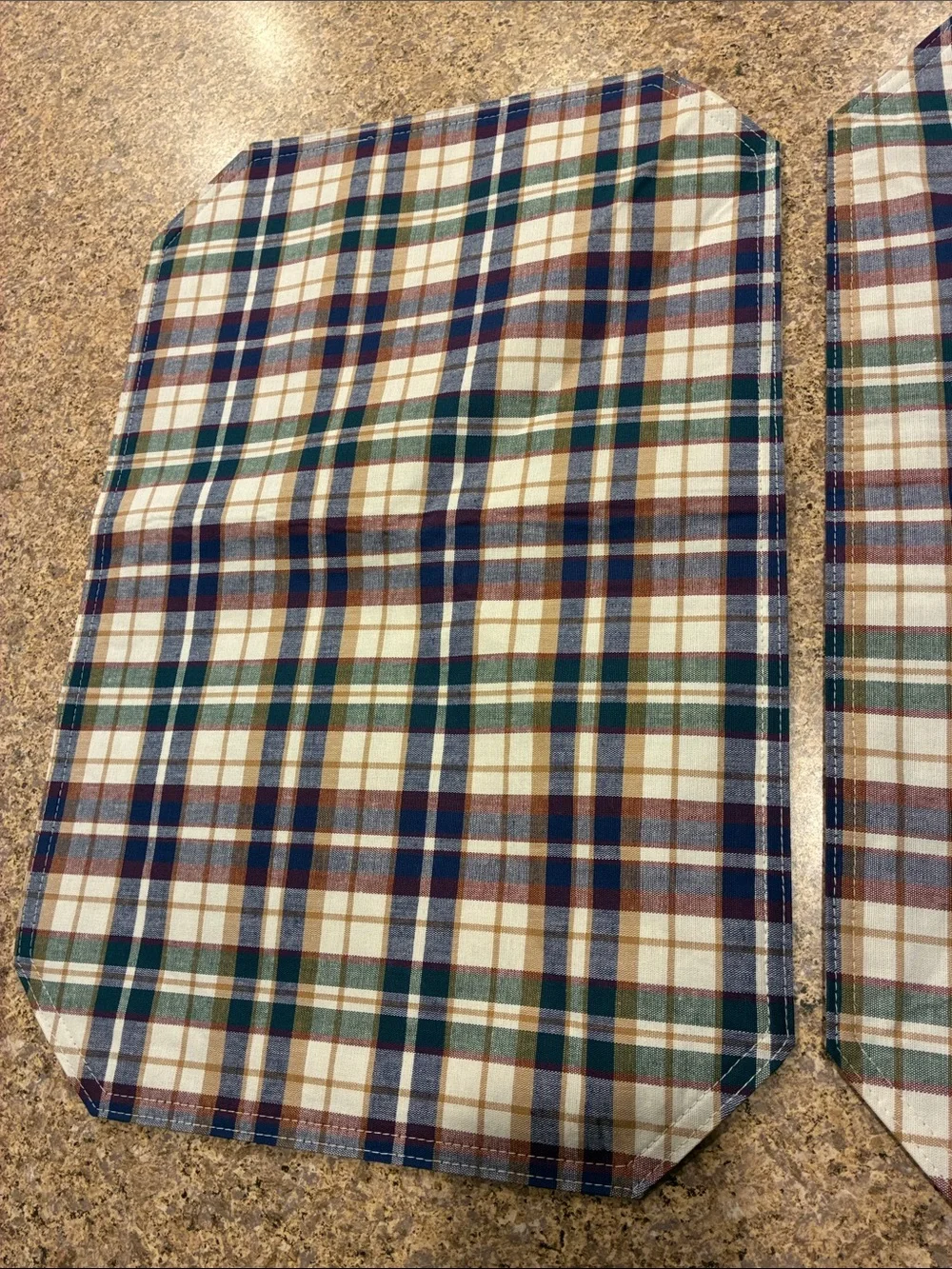 Longaberger Woven Traditions Plaid Fabric Placemats Set of 2 SMELLS MUSTY